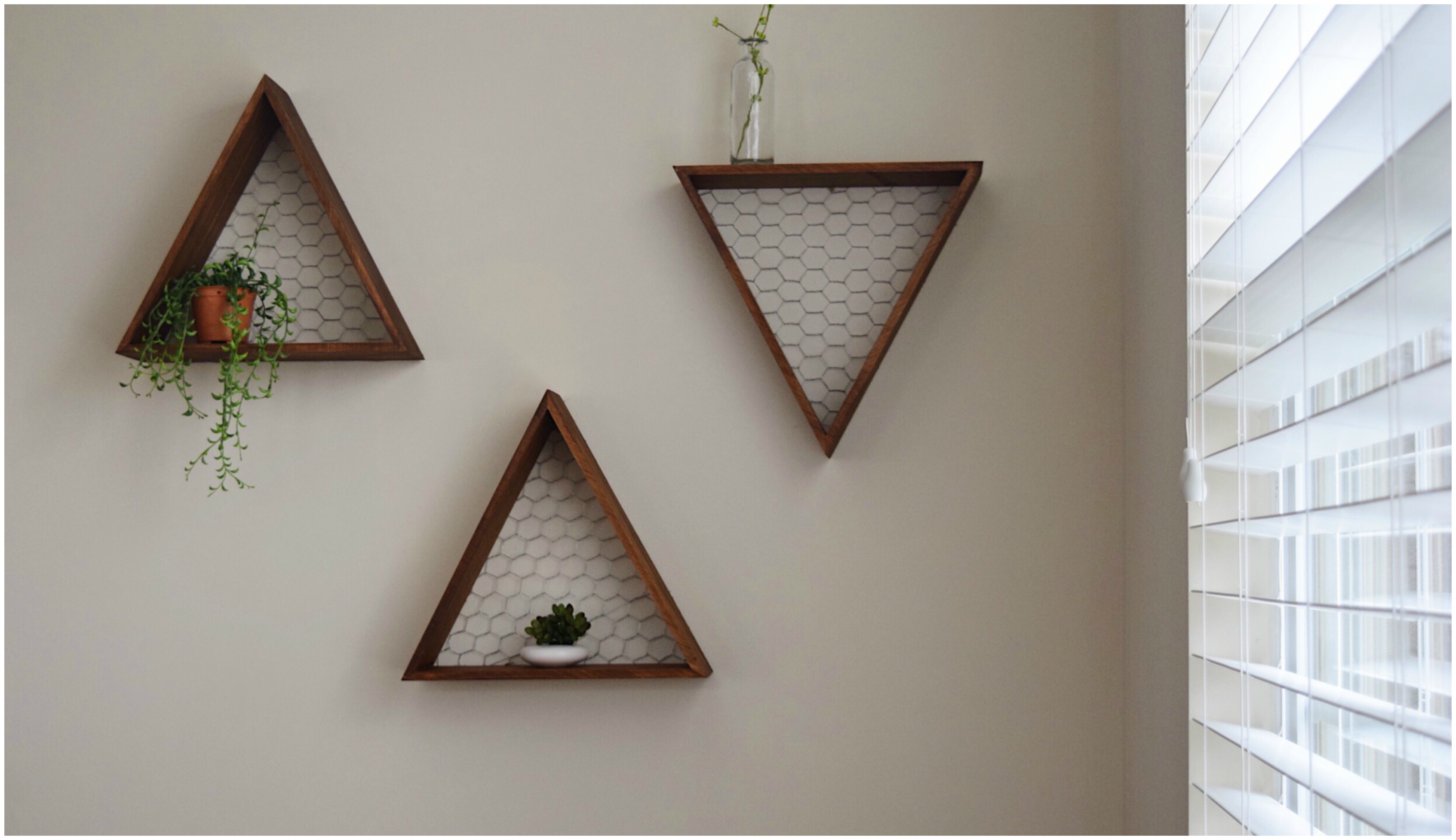 DIY | Wooden Triangle Shelves